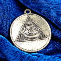 Ojo de la Providencia con tetragramatón